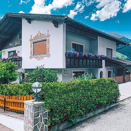 Haus Glueck Stubaital Neustift im Stubaital Luaran gambar